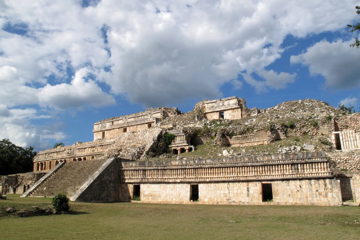 UXMAL Y KABAH